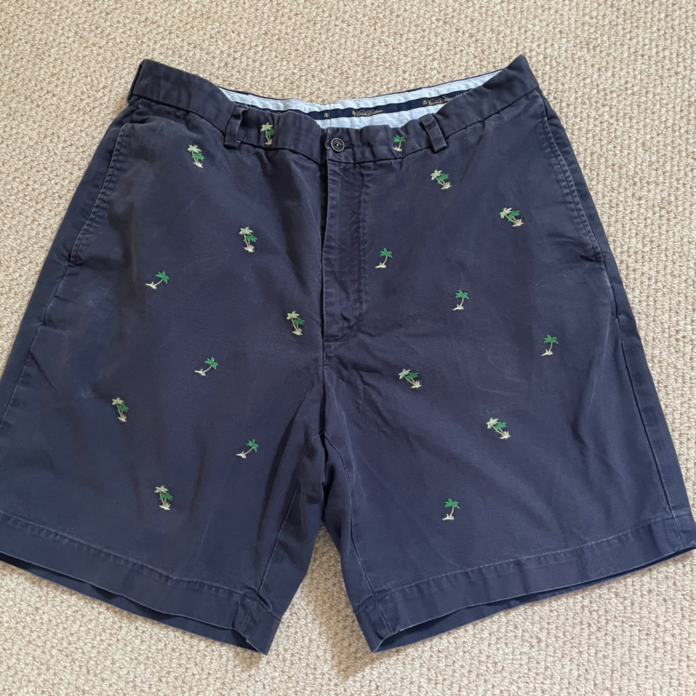 Brooks Brothers men’s short size 38.